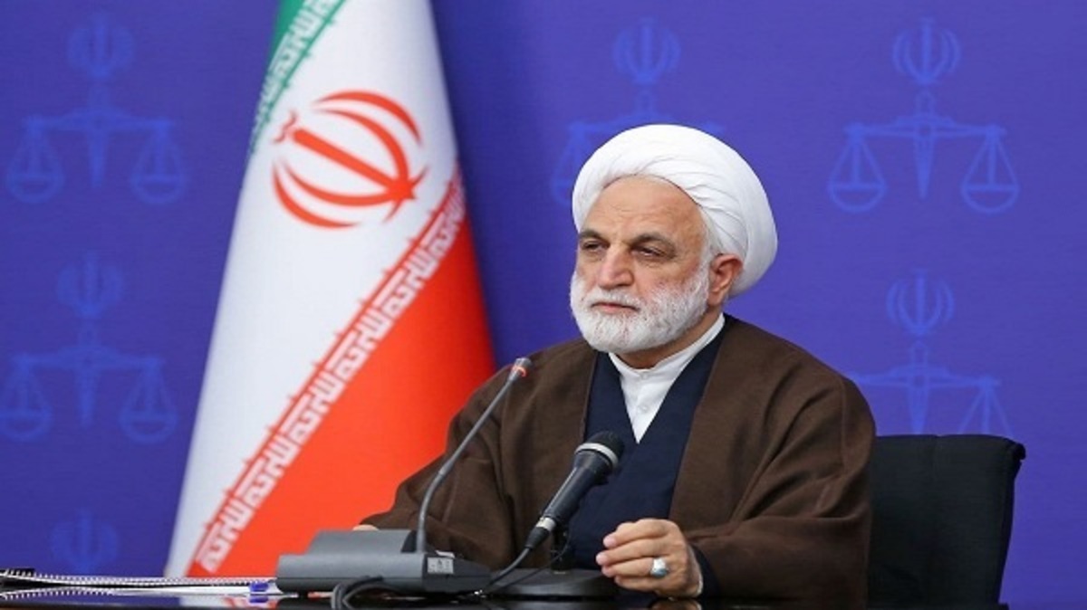 تاکید رئیس قوه قضائیه بر اطلاعدهی به مراجع انتظامی و امنیتی در خصوص زمان و نحوه آزادسازی مجرمان حرفهای پس از تحمل کیفر تاکید رئیس قوه قضائیه بر اطلاعدهی به مراجع انتظامی و امنیتی در خصوص زمان و نحوه آزادسازی مجرمان حرفهای پس از تحمل کیفر