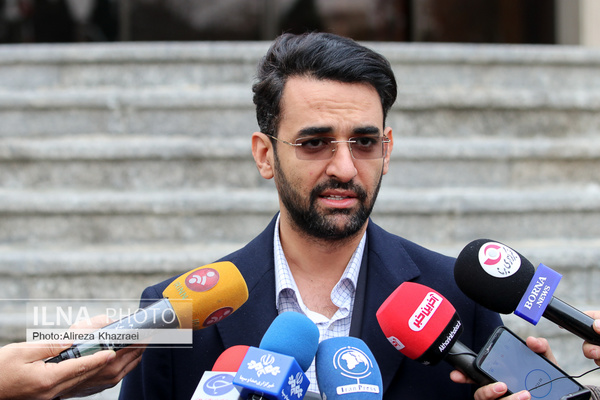 کسانی که سالها درباره فضای مجازی به ما بد و بیراه میگفتند امروز استفاده از آن را ترویج میکنند کسانی که سالها درباره فضای مجازی به ما بد و بیراه میگفتند امروز استفاده از آن را ترویج میکنند