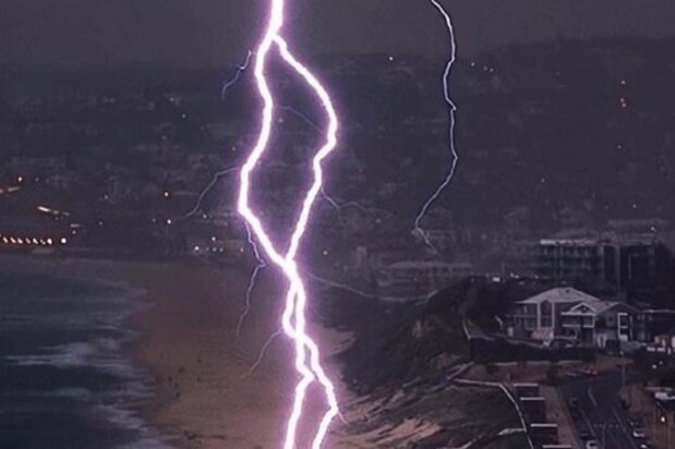 هشدار هواشناسی؛ وقوع رگبار و رعد و برق در استان تهران هشدار هواشناسی؛ وقوع رگبار و رعد و برق در استان تهران