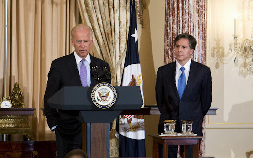 تمرکز بایدن بر روی مقابله با چین است و برنامه ای برای ایران ندارد/ امریکا در موضع ضعف قرار دارد و ایران این موضوع را به خوبی درک می کند تمرکز بایدن بر روی مقابله با چین است و برنامه ای برای ایران ندارد/ امریکا در موضع ضعف قرار دارد و ایران این موضوع را به خوبی درک می کند