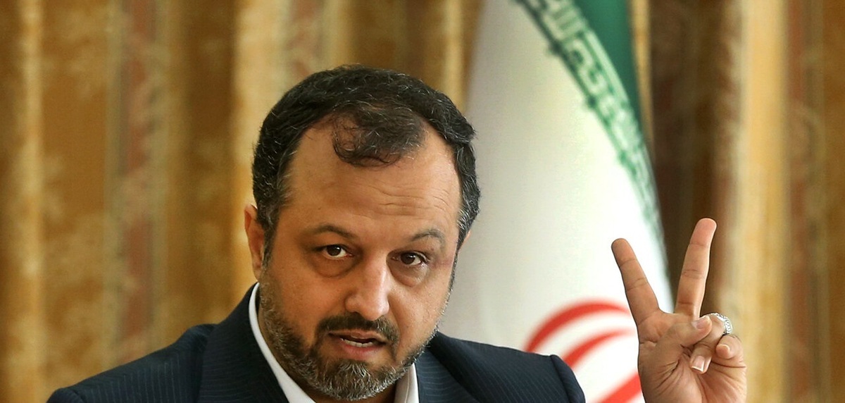 دلار ۵۱ هزار تومان را هم رد کرد/ وزیر اقتصاد: نرخهای تلگرامی ربطی به تجارت ندارد دلار ۵۱ هزار تومان را هم رد کرد/ وزیر اقتصاد: نرخهای تلگرامی ربطی به تجارت ندارد