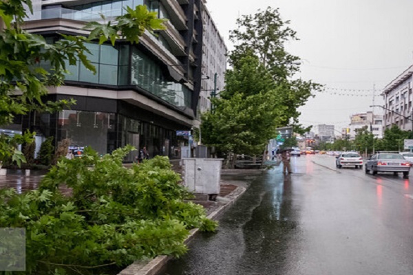 ورود سامانه بارشی به مرزهای غربی و بارش در ۷ استان ورود سامانه بارشی به مرزهای غربی و بارش در ۷ استان