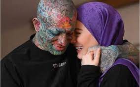 التماس های خانم بازیگر با فحش به خودش/عکس التماس های خانم بازیگر با فحش به خودش/عکس