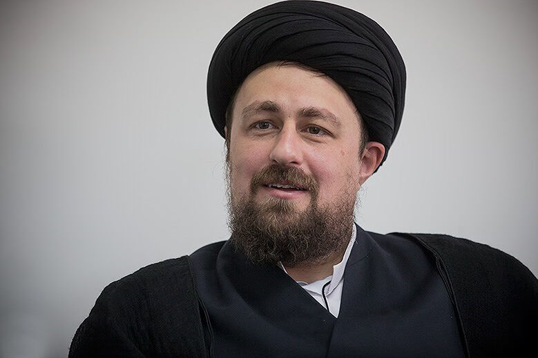 سید حسن خمینی: مردم با مشکلات معیشتی رو به رو هستند / نباید در مراسم ارتحال اسراف و زیاد روی کنیم سید حسن خمینی: مردم با مشکلات معیشتی رو به رو هستند / نباید در مراسم ارتحال اسراف و زیاد روی کنیم