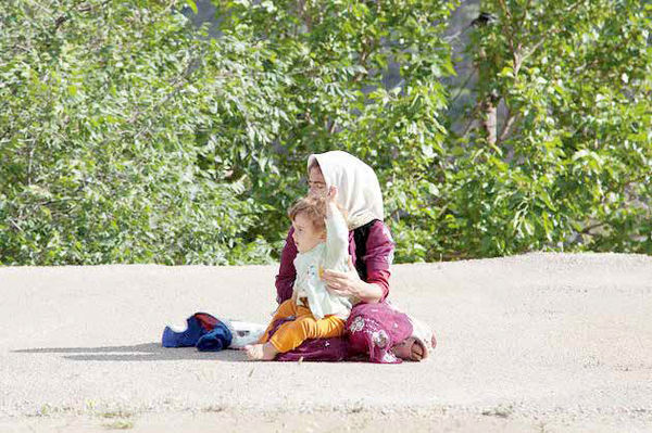 کودکی نکرده «مادر»، «پدر» و «مطلقه» میشوند کودکی نکرده «مادر»، «پدر» و «مطلقه» میشوند