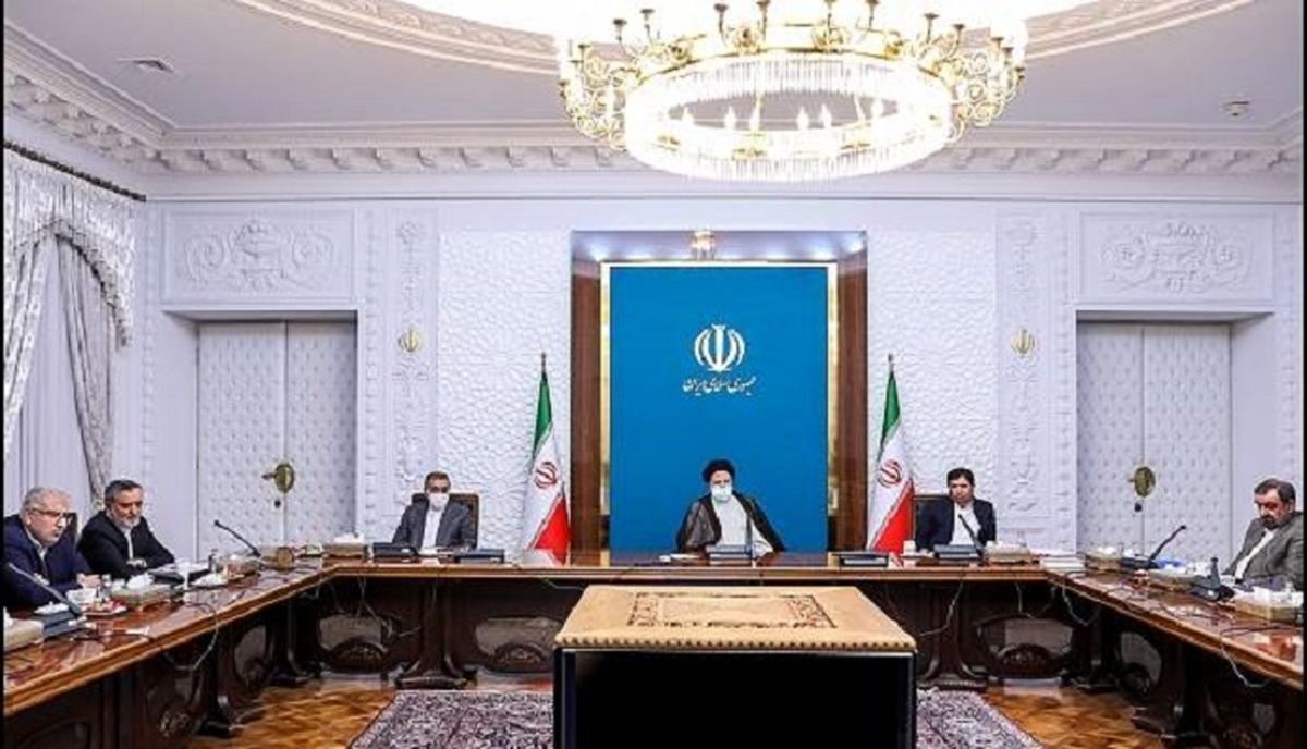 زمزمههای تغییر در تیم اقتصادی دولت/ رئیس بانک مرکزی برکنار میشود؟ زمزمههای تغییر در تیم اقتصادی دولت/ رئیس بانک مرکزی برکنار میشود؟