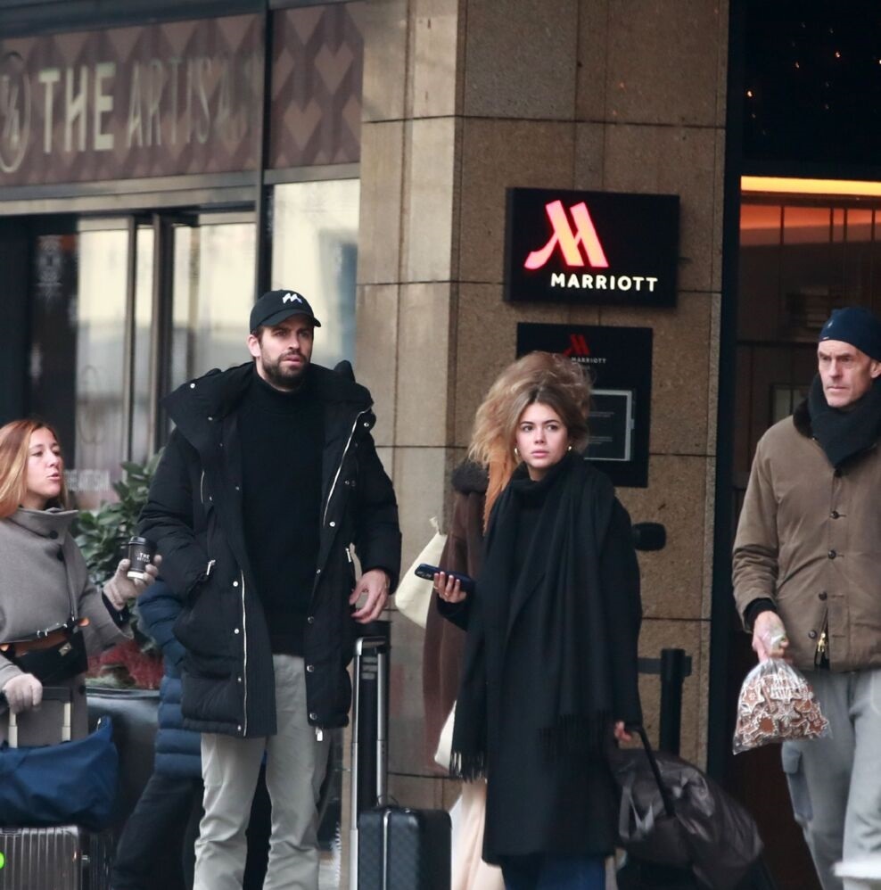 نامزد جدید جرارد پیکه کیست ؟ + عکس نامزد جدید جرارد پیکه کیست ؟ + عکس