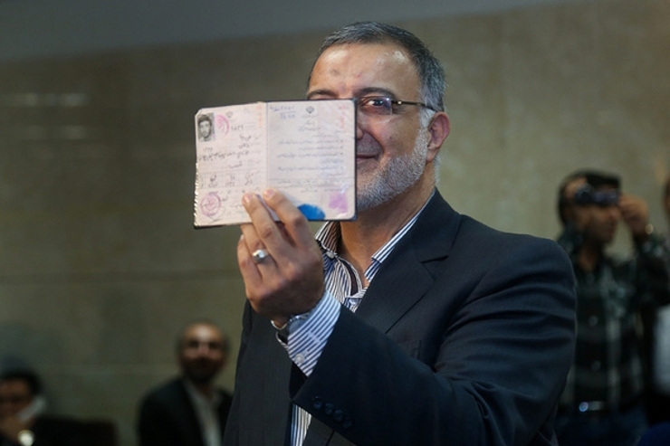 زاکانی: برخی افراد در رسانهها و فضای مجازی برای من زن گرفتند و طلاق دادند، خجالت هم نمیکشند / دستگاههای امنیتی چرا جلوی آنها را نمیگیرند؟ زاکانی: برخی افراد در رسانهها و فضای مجازی برای من زن گرفتند و طلاق دادند، خجالت هم نمیکشند / دستگاههای امنیتی چرا جلوی آنها را نمیگیرند؟