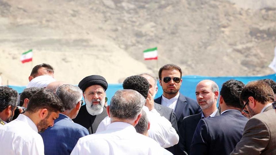 آب پشت سد جنون آب پشت سد جنون