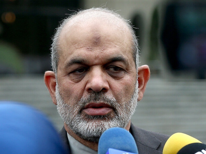 وزیر کشور: شرط دریافت خدمات، رعایت قانون است؛ یکی از قوانین رعایت حجاب است