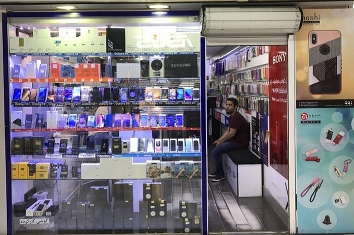 تعرفه واردات موبایل؛ چهار نکته که نمیخواهند بدانید تعرفه واردات موبایل؛ چهار نکته که نمیخواهند بدانید