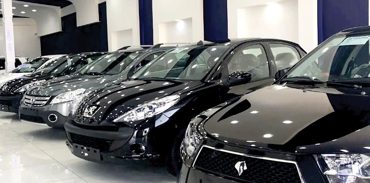 افتتاحیه گران بازار خودرو افتتاحیه گران بازار خودرو