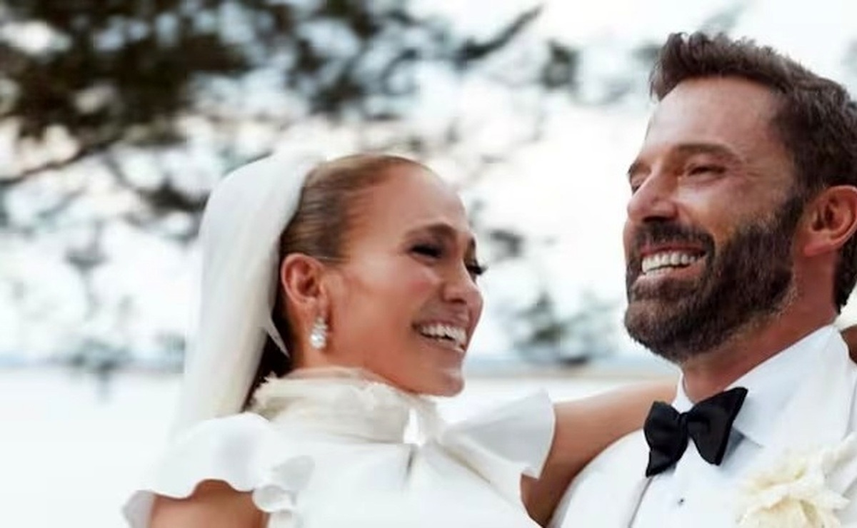 عکس/ سال ۲۰۲۲؛ عاشقانههایی از مراسم عروسی جنیفر لوپز و بن افلک عکس/ سال ۲۰۲۲؛ عاشقانههایی از مراسم عروسی جنیفر لوپز و بن افلک