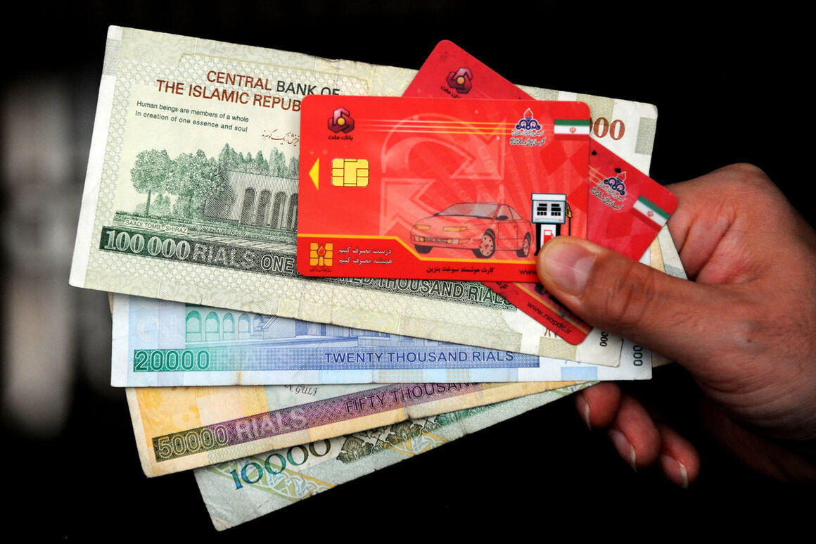 ۴ سناریوی مهم تغییر یارانه بنزین در سال ۱۴۰۴ ۴ سناریوی مهم تغییر یارانه بنزین در سال ۱۴۰۴