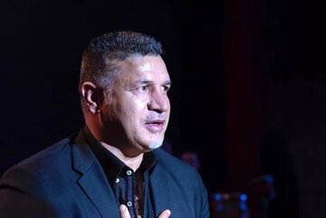 عکس| علی دایی در آغوش محمد دادکان آرام گرفت عکس| علی دایی در آغوش محمد دادکان آرام گرفت