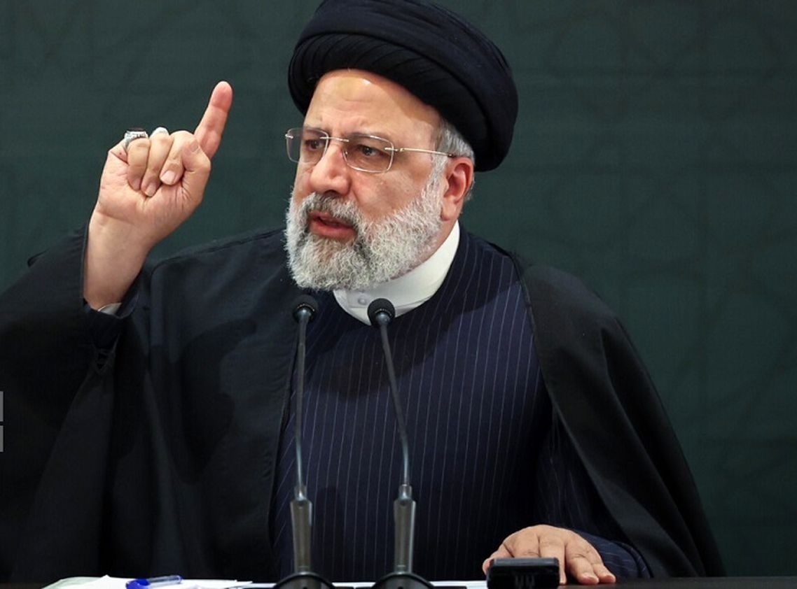 رئیسی: اغتشاشات خیابانی راه انداختند و تحریم کردند در عملیات وعده صادق دیدید چگونه دماغ دشمن به خاک مالیده شد؟ رئیسی: اغتشاشات خیابانی راه انداختند و تحریم کردند در عملیات وعده صادق دیدید چگونه دماغ دشمن به خاک مالیده شد؟