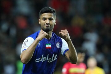 دست رد آقای لژیونر به سینه استقلال دست رد آقای لژیونر به سینه استقلال