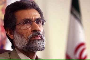 توهین جنجالبرانگیز یک نویسنده به پزشکیان توهین جنجالبرانگیز یک نویسنده به پزشکیان