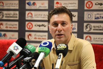 واکنش مدیرعامل تراکتور به جذب ستارههای پرسپولیس واکنش مدیرعامل تراکتور به جذب ستارههای پرسپولیس