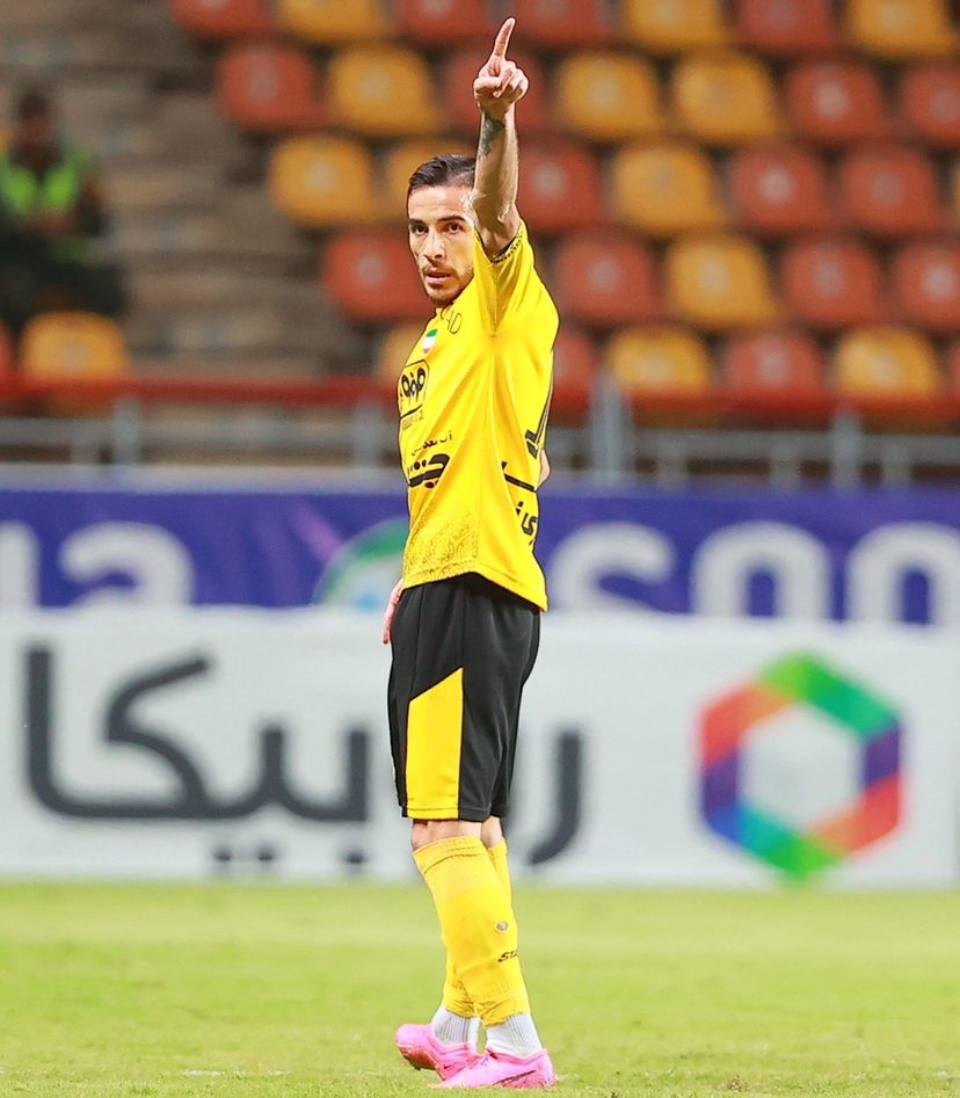 غیررسمی؛ فرشاد احمدزاده پرسپولیسی شد