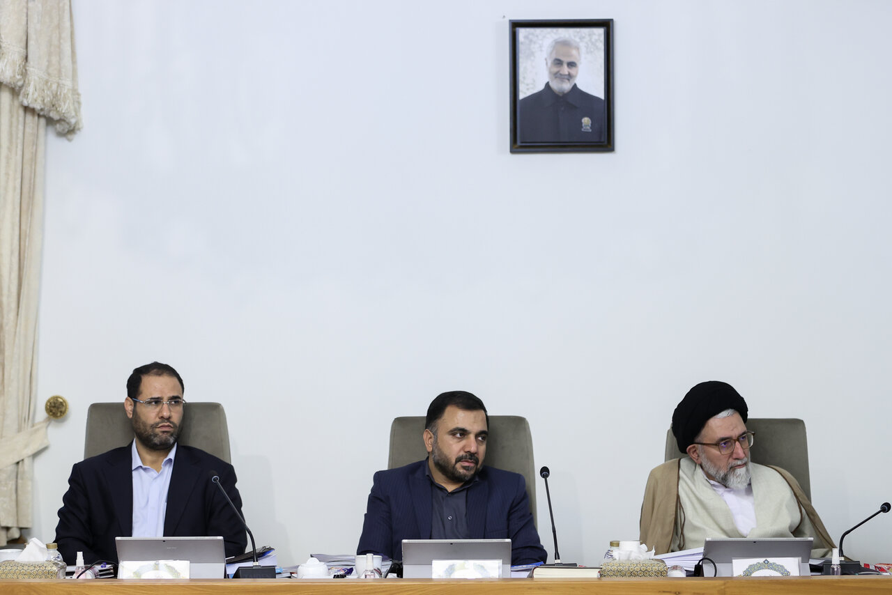 همنشینی وزرای پزشکیان و رئیسی در یک جلسه