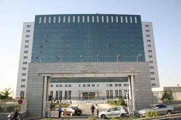 گمانهزنیها بر سر وزیر پیشنهادی نیرو /چه کسی رقیب علی آبادی است؟ گمانهزنیها بر سر وزیر پیشنهادی نیرو /چه کسی رقیب علی آبادی است؟