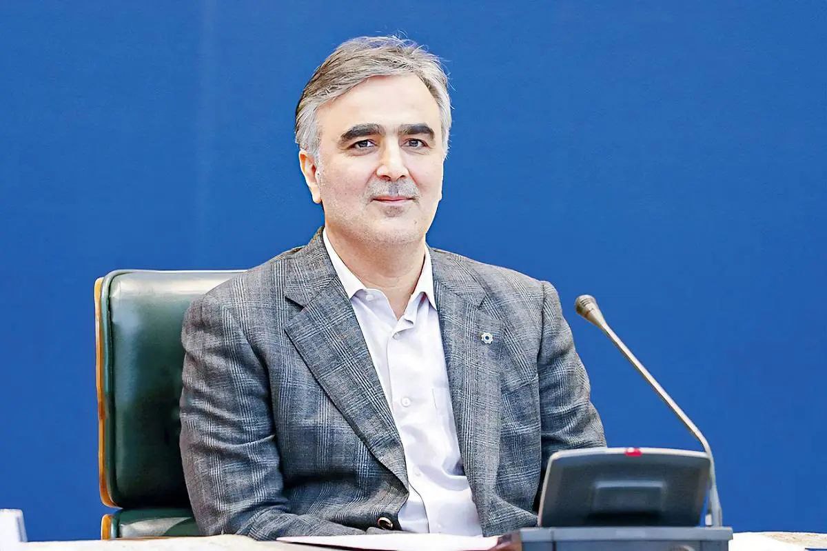 چهره جنجالی دولت رئیسی در پاستور میماند؟