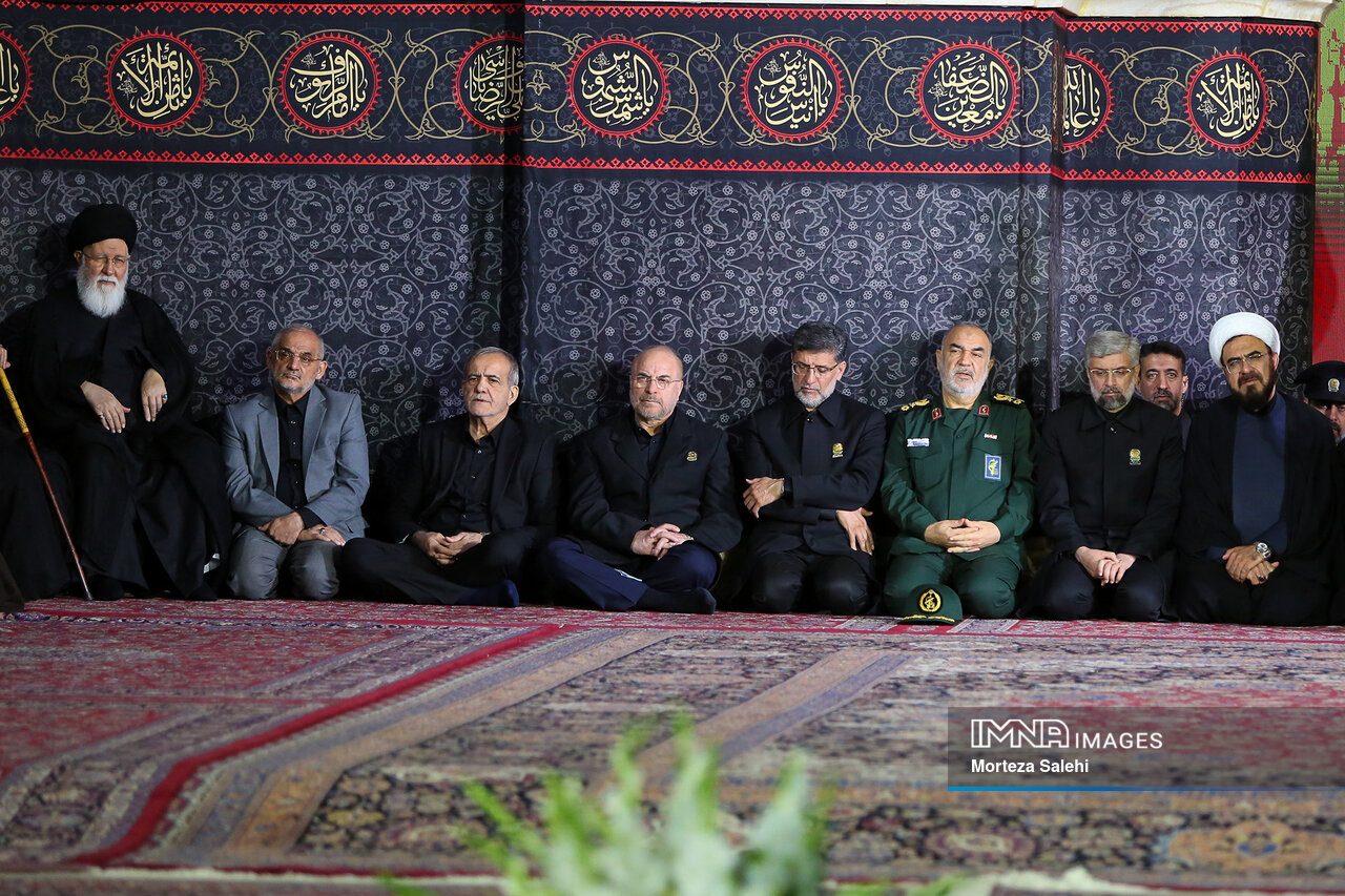 عکس پربازدید پزشکیان و علمالهدی در حرم امام رضا