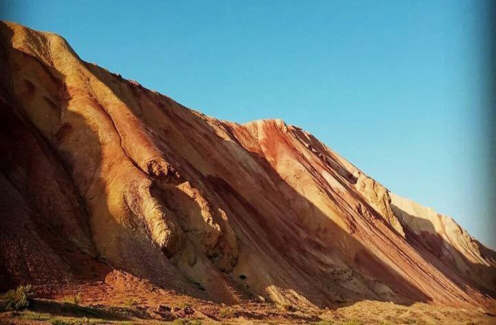 تصاویر دیدنی از کوههای رنگی آلا داغلار