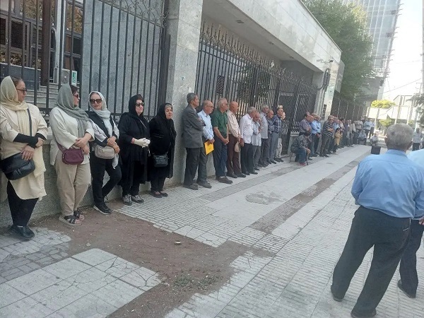 تجمع بازنشستگان تامین اجتماعی/ هنوز خبری از متناسبسازی نیست! + عکس تجمع بازنشستگان تامین اجتماعی/ هنوز خبری از متناسبسازی نیست! + عکس