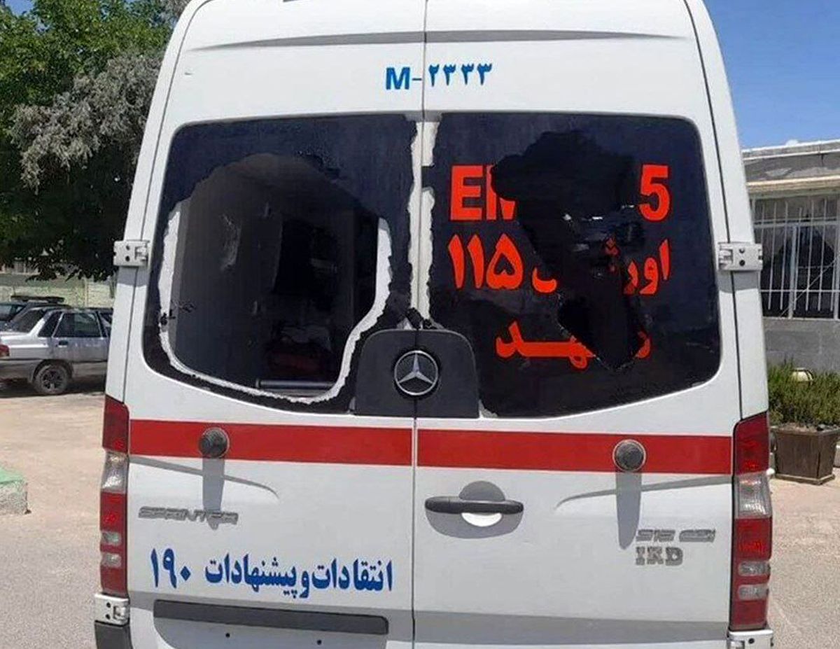 ضربوشتم عوامل اورژانس در کاشمر