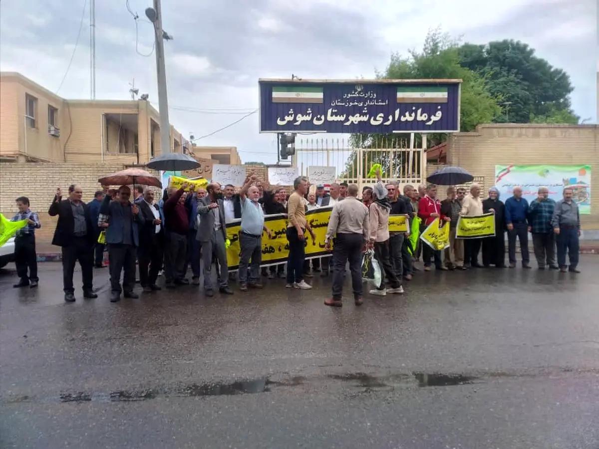 تجمع اعتراضی بازنشستگان تامین اجتماعی و مستمری بگیران در اعتراض به مستمری ها تجمع اعتراضی بازنشستگان تامین اجتماعی و مستمری بگیران در اعتراض به مستمری ها