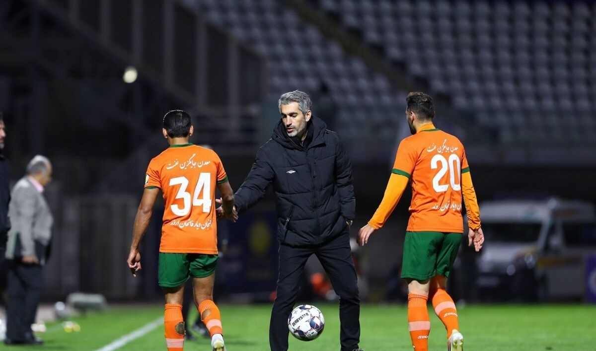 برنامه مجتبی جباری برای کشیدن ترمز پرسپولیس/ با یک بازیکن تیم اوسمار فلج میشود؟ برنامه مجتبی جباری برای کشیدن ترمز پرسپولیس/ با یک بازیکن تیم اوسمار فلج میشود؟