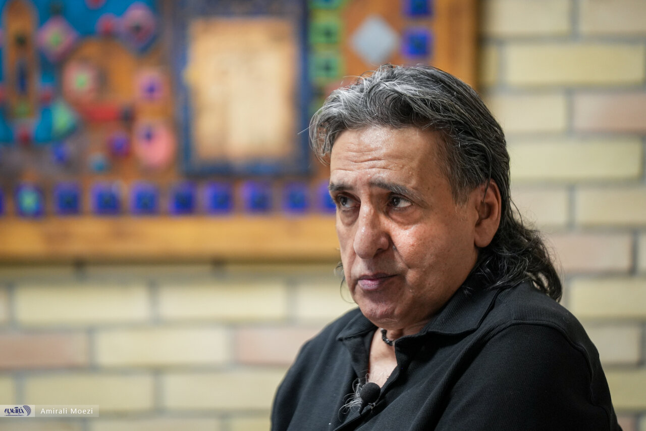 اشتباه بزرگ عابدزاده رفتن به پرسپولیس بود/این استقلال را فقط فرهاد مجیدی نجات میدهد