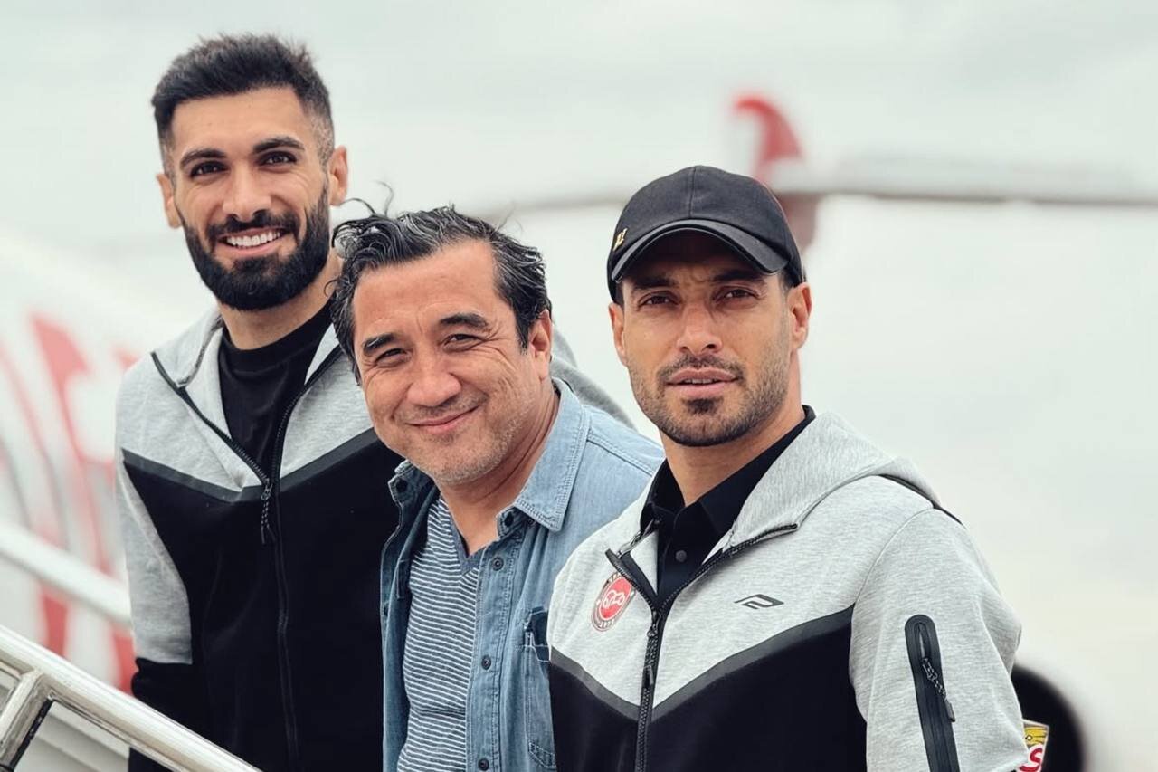 خداداد عزیزی: تراکتور فوتبالی قهرمان شد و پزشکیان و تاج که گل نزدند/مادر بیرانوند چه گناهی کرده که به او فحش می‌دهند؟