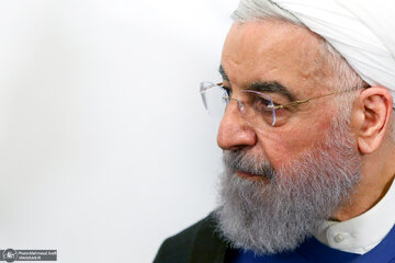 روحانی: در فروردین ۱۴۰۰ فقط امضای عراقچی مانده بود تا توافق شود/ حداقل ۲ هزار میلیارد دلار مستقیم و غیرمستقیم ضرر کردیم روحانی: در فروردین ۱۴۰۰ فقط امضای عراقچی مانده بود تا توافق شود/ حداقل ۲ هزار میلیارد دلار مستقیم و غیرمستقیم ضرر کردیم