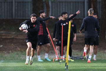 عکس | استوری کنایهآمیز بازیکن مازاد پرسپولیس عکس | استوری کنایهآمیز بازیکن مازاد پرسپولیس