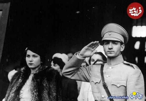 محمدرضا پهلوی در کنار همسر اول مصری اش؛ سال ۱۳۲۰ محمدرضا پهلوی در کنار همسر اول مصری اش؛ سال ۱۳۲۰