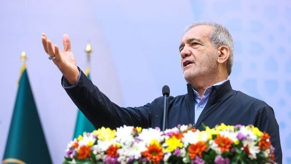 اصلاح نرخ بنزین شتابزده و بدون کارشناسی انجام نمیشود