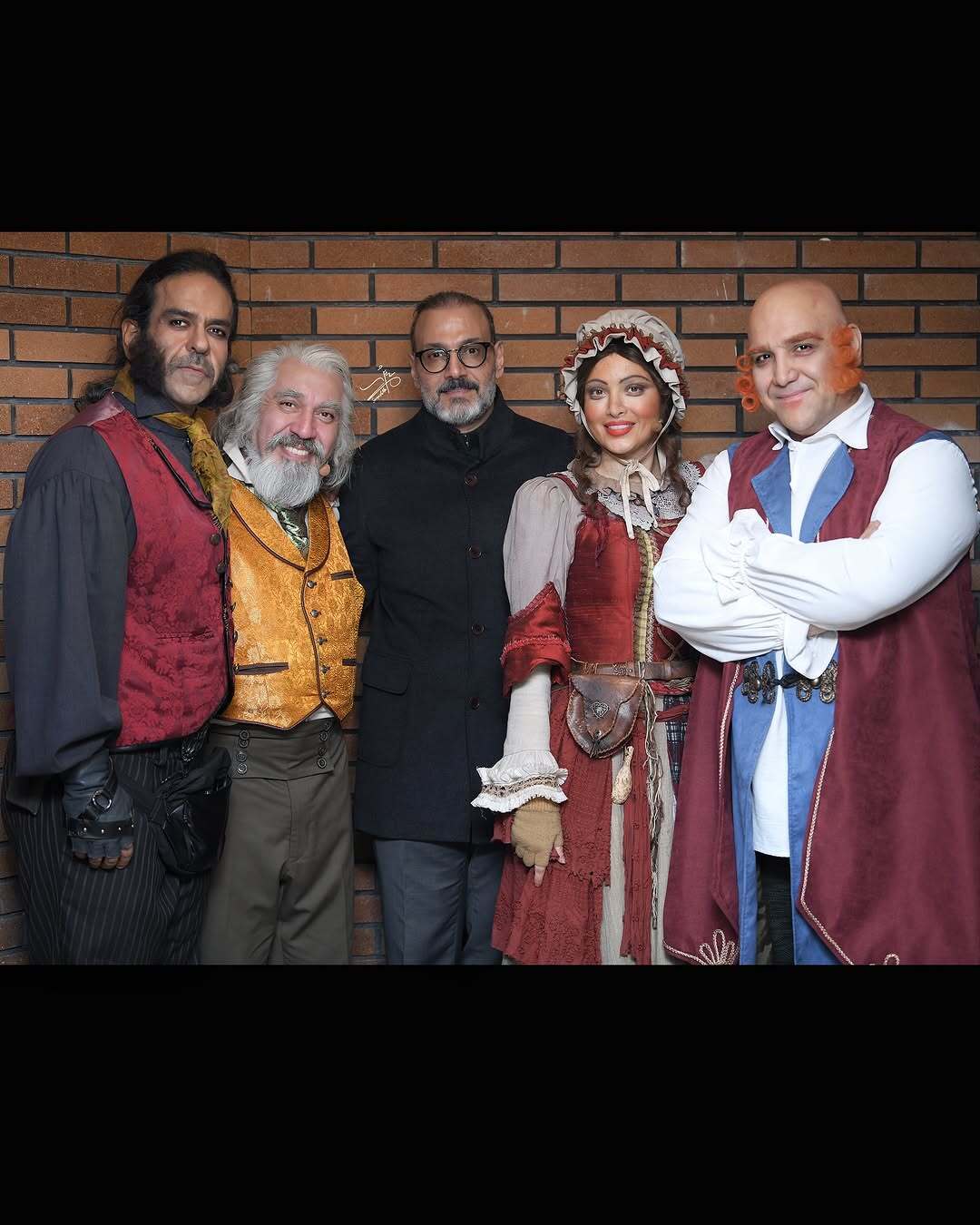 ژست صمیمی علیرضا قربانی ژست صمیمی علیرضا قربانی