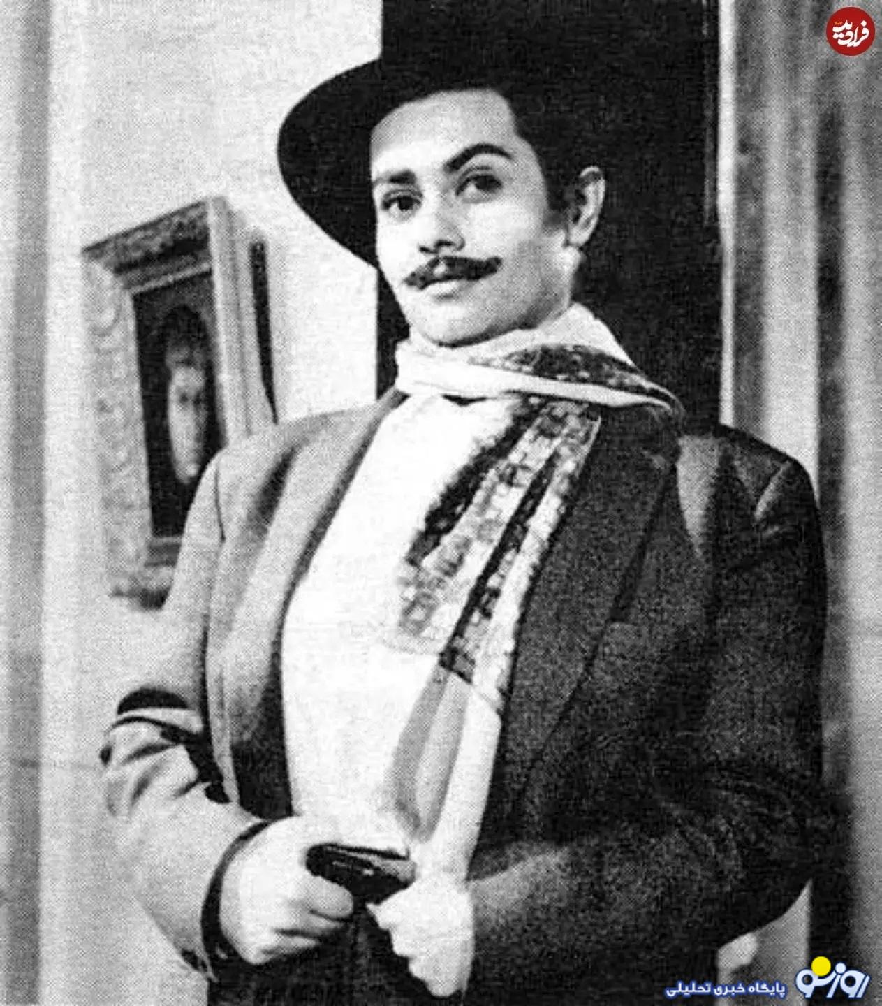 «آذر شیوا» با سبیل و در ۲۵ سالگی؛ سال ۱۳۴۴ «آذر شیوا» با سبیل و در ۲۵ سالگی؛ سال ۱۳۴۴