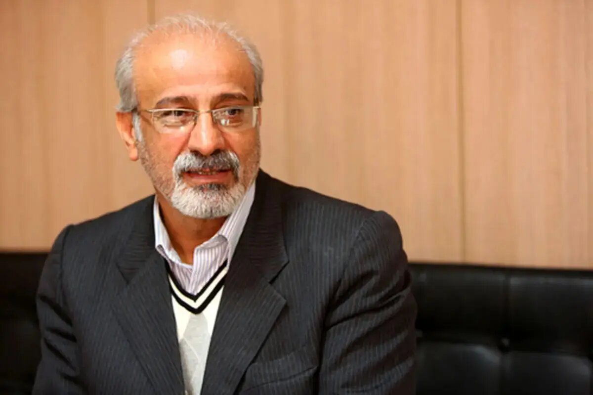 پشت پرده گرانی لبنیات/ فربد: سود واقعی تولیدکنندگان حدود ۵ درصد است / لبنیات قربانی تب برفکی و کمبود نهادههاست!