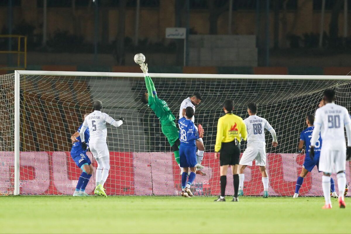 برد تاریخی گلگهر؛ سرمربی استقلالی تیم رقیب جا ماند برد تاریخی گلگهر؛ سرمربی استقلالی تیم رقیب جا ماند