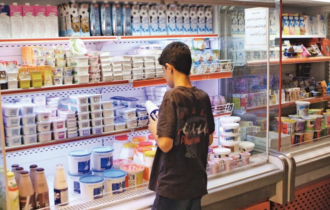 سخنگوی صنایع لبنی: از ابتدای امسال به دلیل افت قدرت خرید خانوارها ۱۰ درصد از مصرف لبنیات در کشور کاهش یافته / تبعات این موضوع از جمله افزایش خطر پوکی استخوان و کمبود ریزمغذیها، نگرانکننده است سخنگوی صنایع لبنی: از ابتدای امسال به دلیل افت قدرت خرید خانوارها ۱۰ درصد از مصرف لبنیات در کشور کاهش یافته / تبعات این موضوع از جمله افزایش خطر پوکی استخوان و کمبود ریزمغذیها، نگرانکننده است