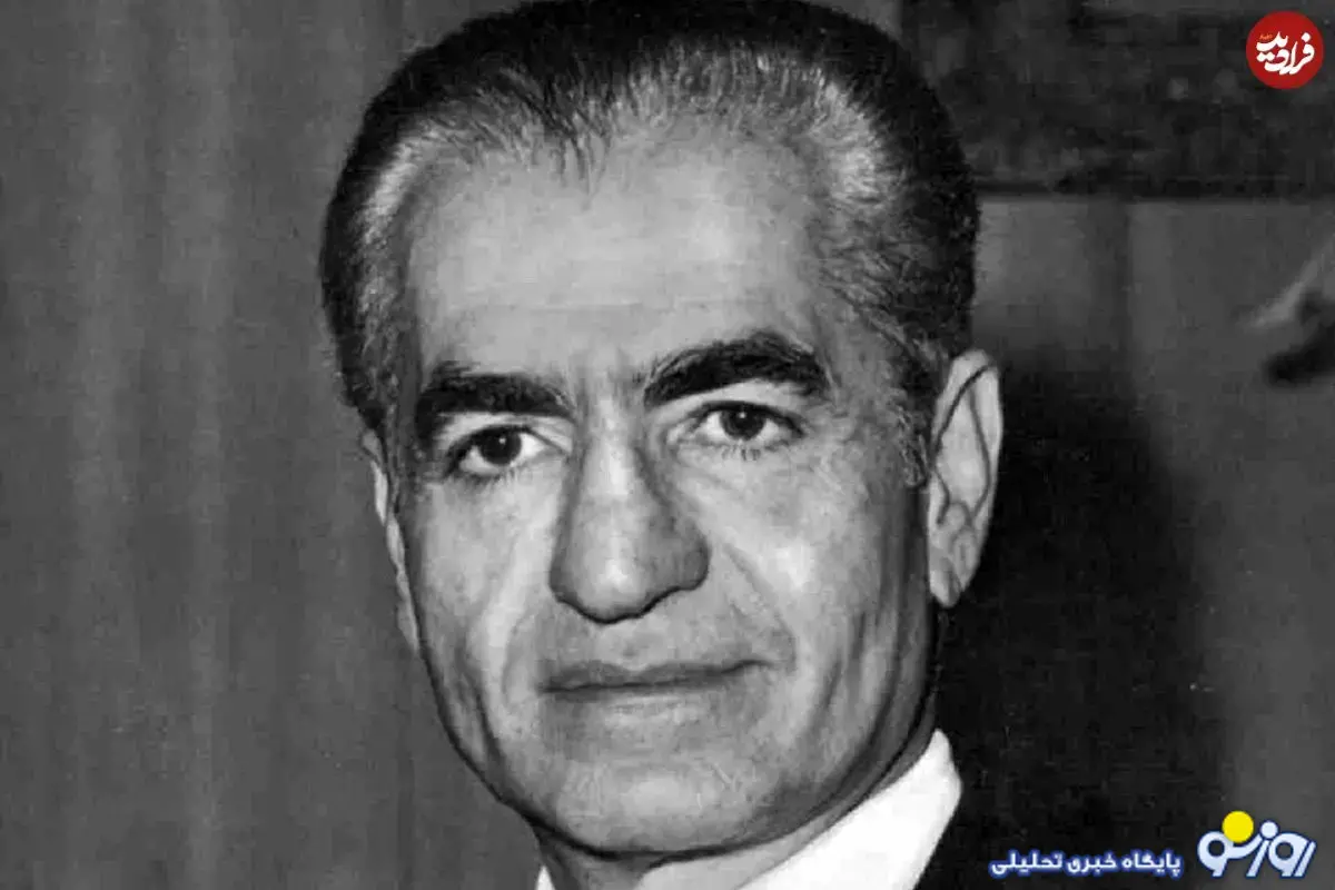 پهلوی پدر و دختر در یک قاب پهلوی پدر و دختر در یک قاب