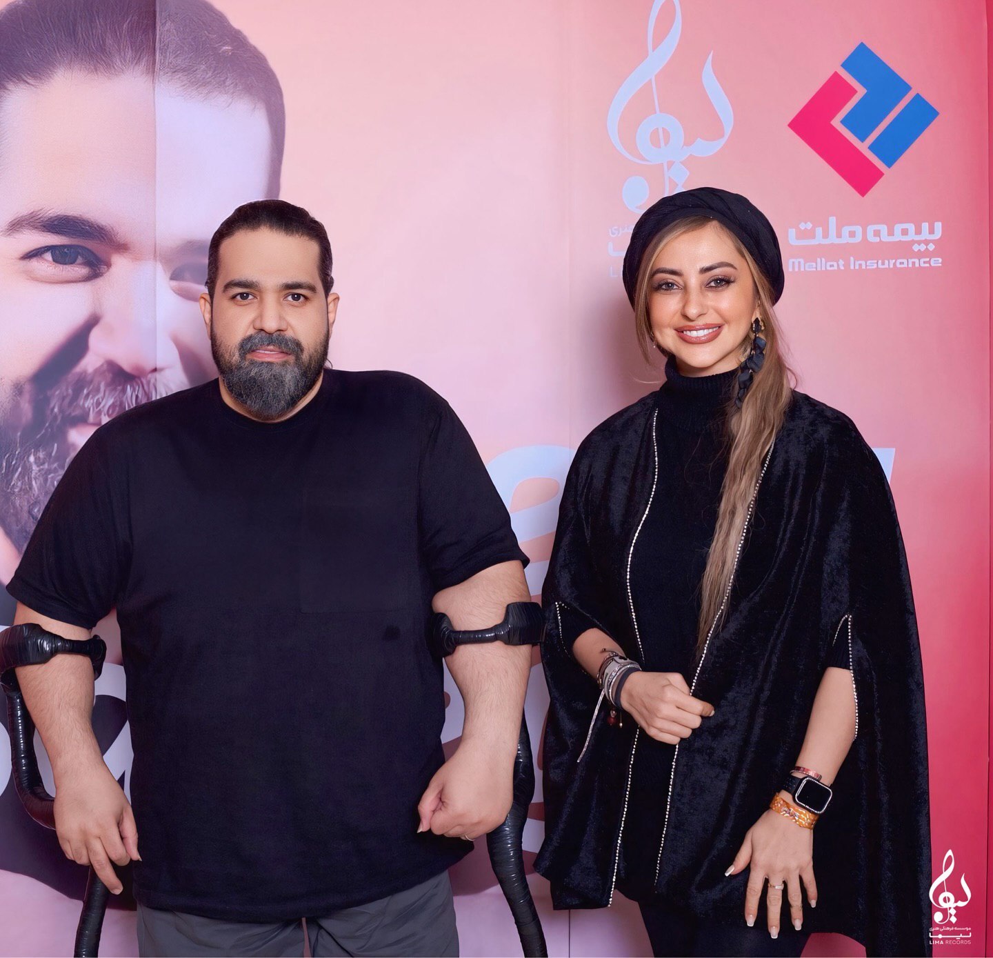 حضور نفیسه روشن سیاه‌پوش در کنسرت رضا صادقی